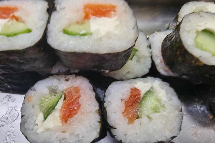 Wat er gebeurt als je een druppel appelazijn aan je sushirijst toevoegt: het discrete geheim voor de perfecte textuur